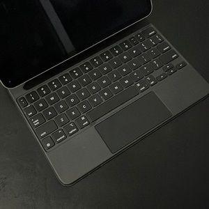 Apple Magic Keyboard IPad Pro 11 Inch